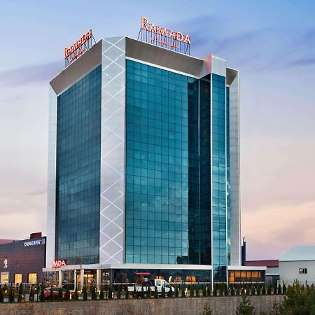 Отель Ramada By Wyndham Сивас Экстерьер фото