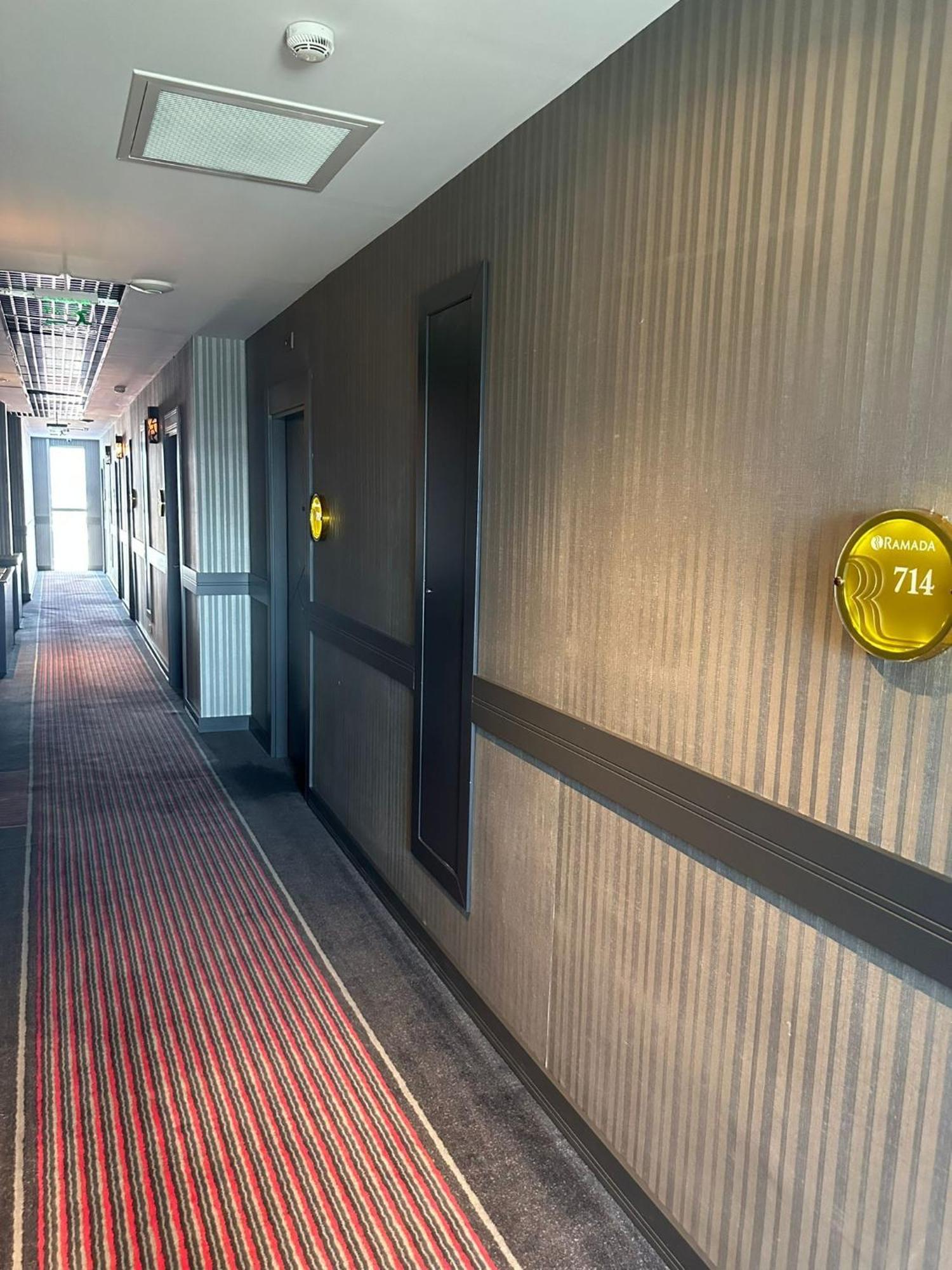 Отель Ramada By Wyndham Сивас Экстерьер фото